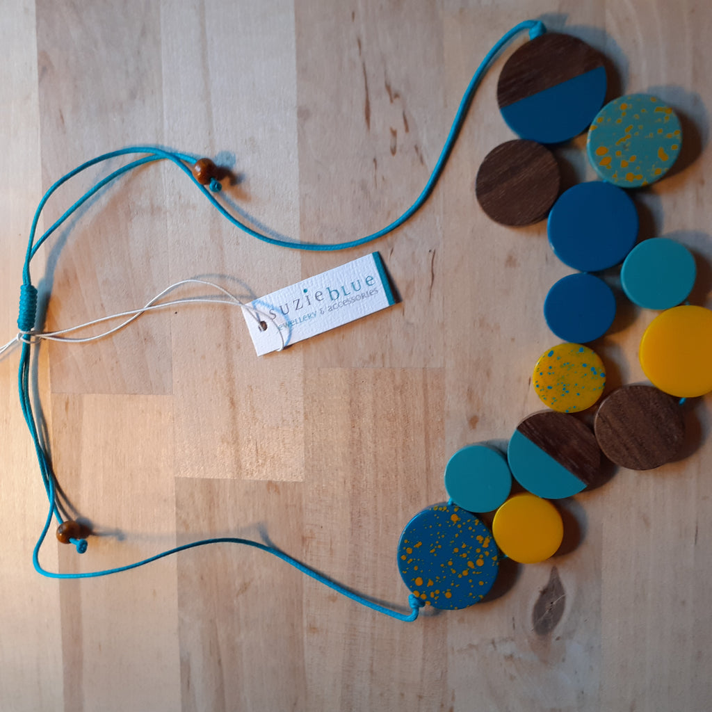 Contemporary Mixed Resin & Wood Disc Collar Necklace - Luvit!