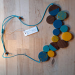 Load image into Gallery viewer, Contemporary Mixed Resin &amp; Wood Disc Collar Necklace - Luvit!
