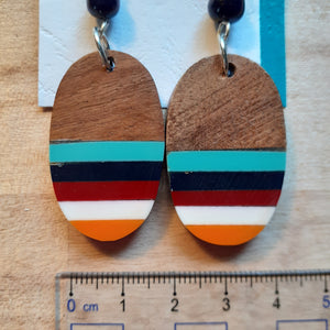 Oval Resin and Wood Earrings - Multicolour - Luvit!