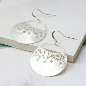 Silver Plated Scratched Flower Disc Earrings - Luvit!